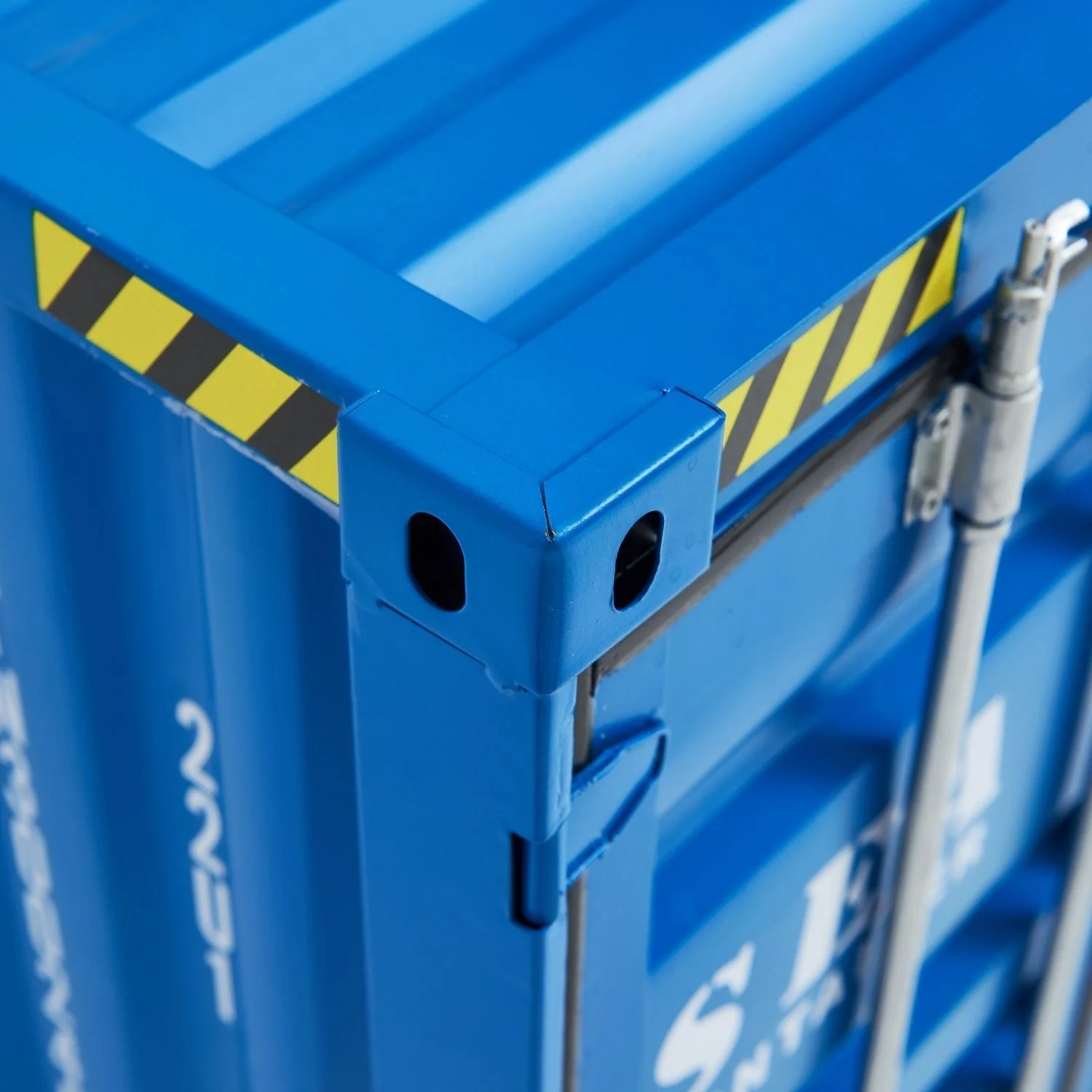 Cargo Cabinet - Image 8