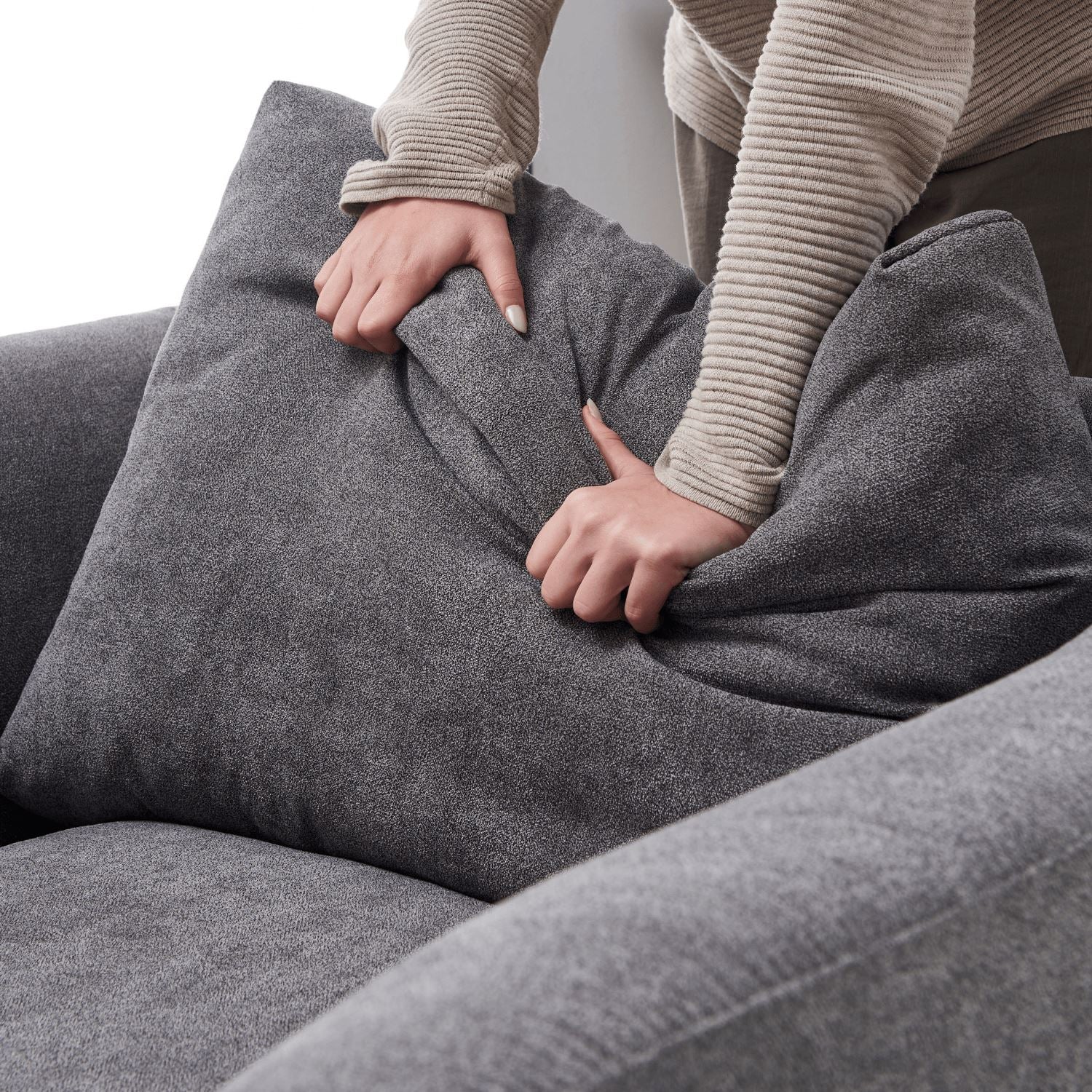 Feathers Armchair - Image 12