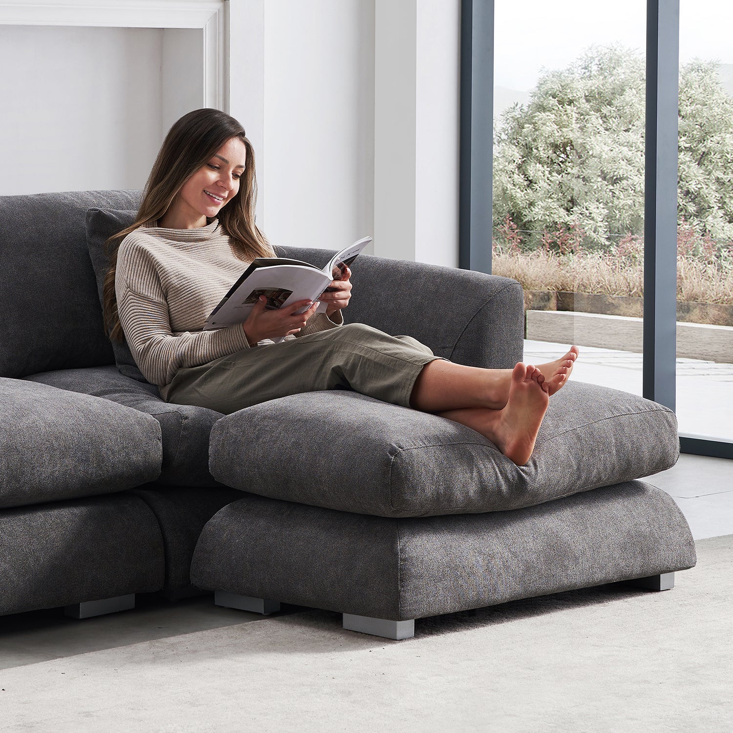 Feathers Ottoman - Image 13