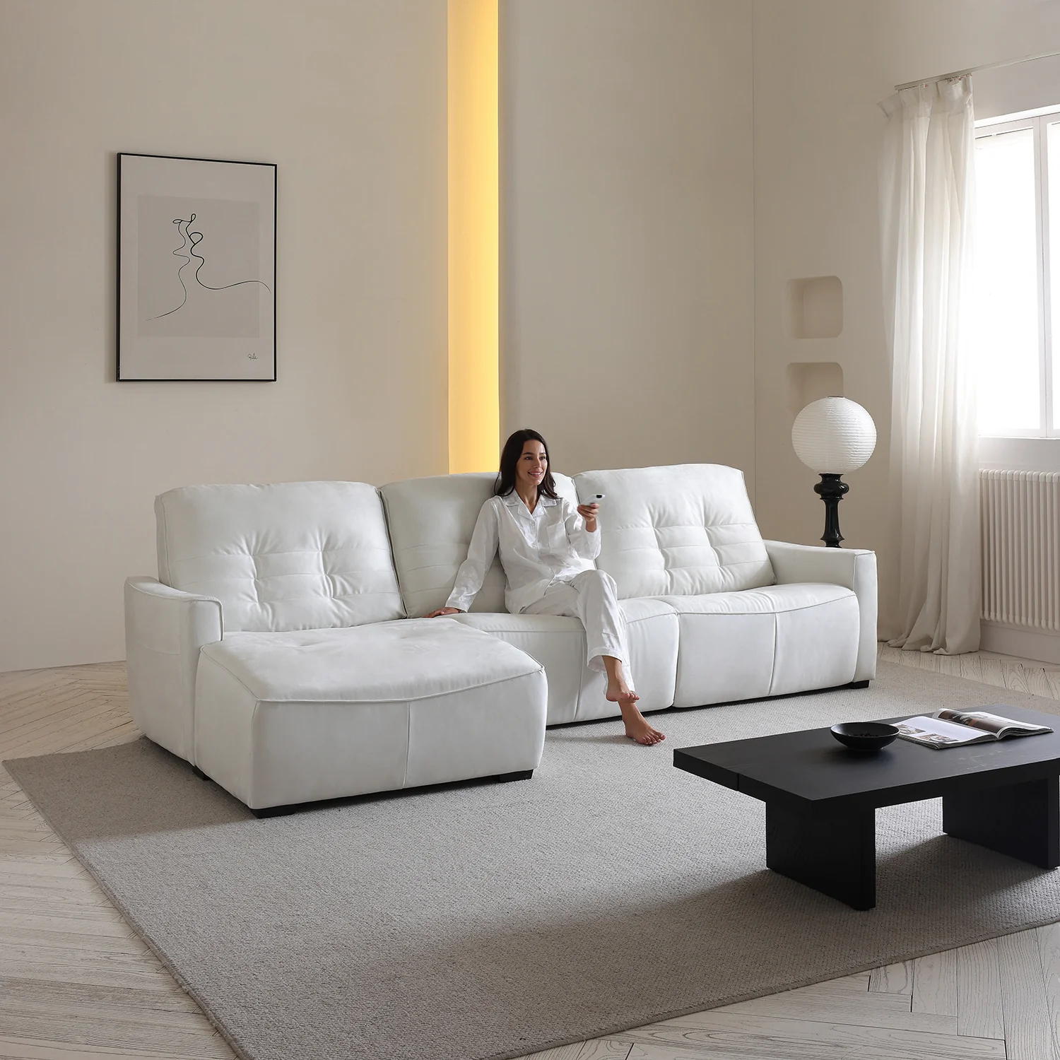 Intimo Recliner Sofa - Image 10