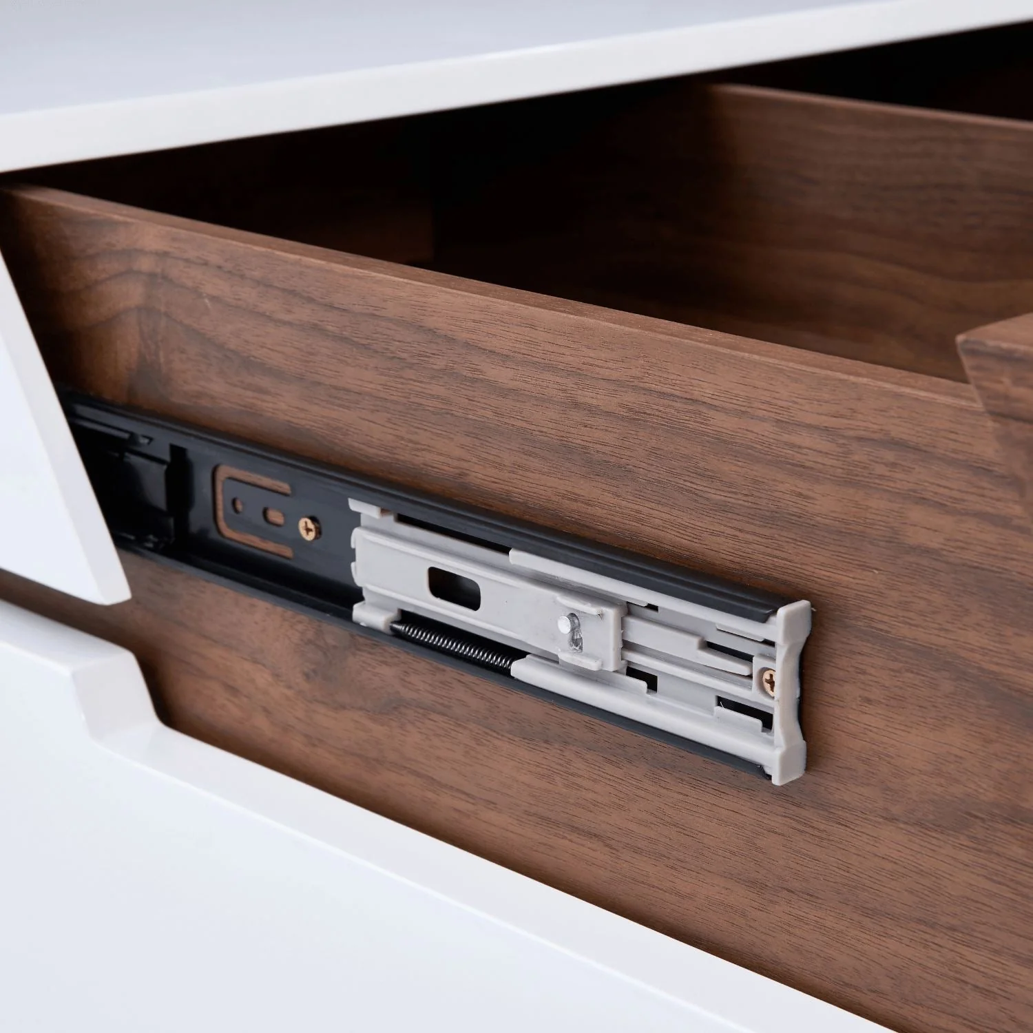 Lanordic Living Room Set - Image 15