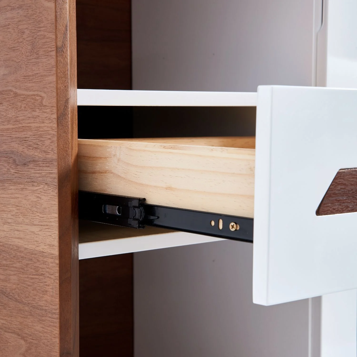 Lanordic Living Room Set - Image 24