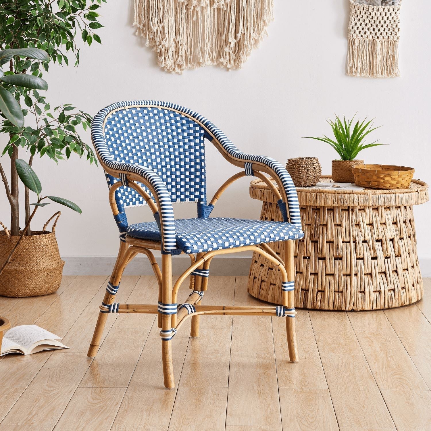 Lillyme Armchair - Image 14