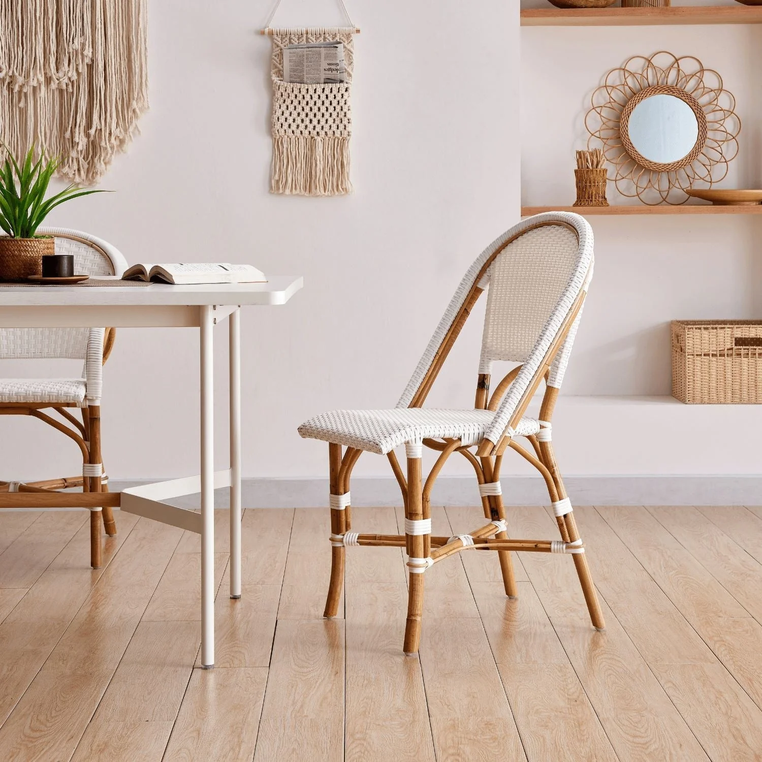 Lillyme Chair - Image 5