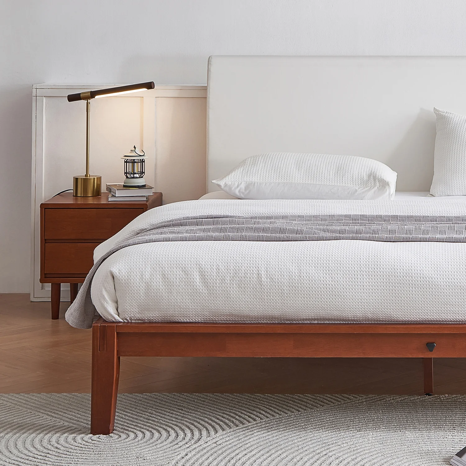 The Charm 2.0 Bed - Image 111