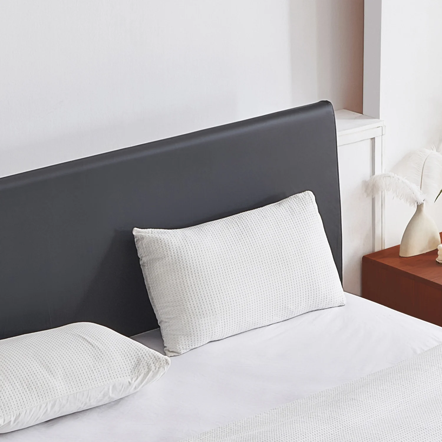 The Charm 2.0 Bed - Image 19