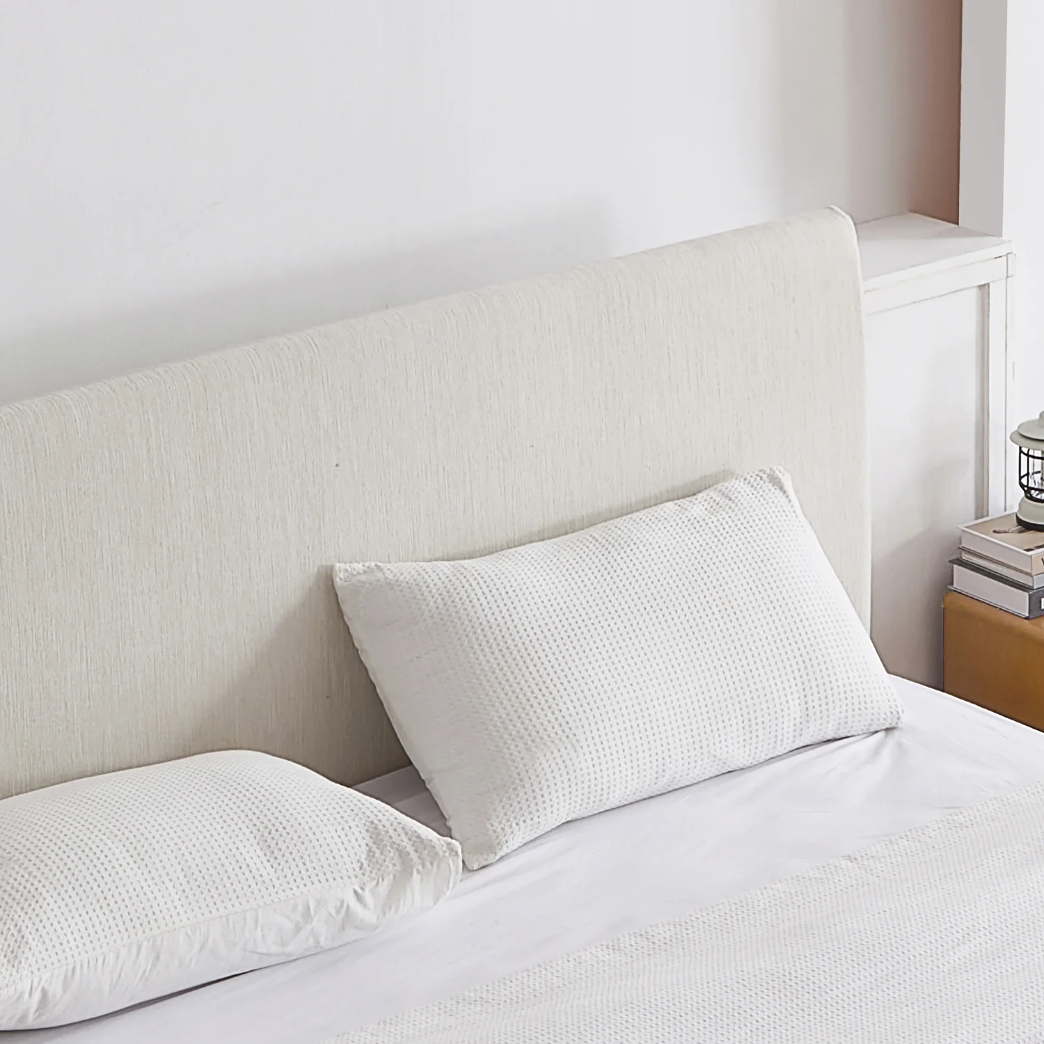 The Charm 2.0 Bed - Image 4