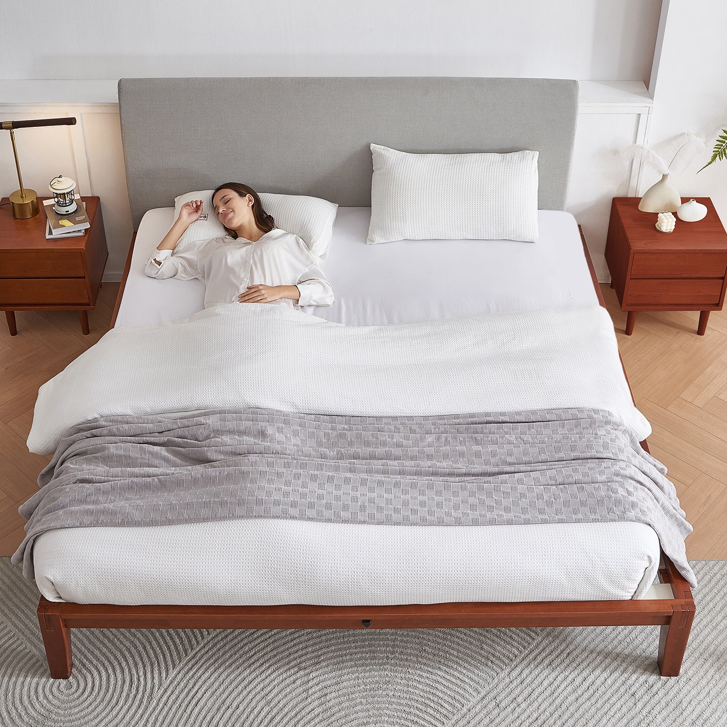 The Charm 2.0 Bed - Image 95