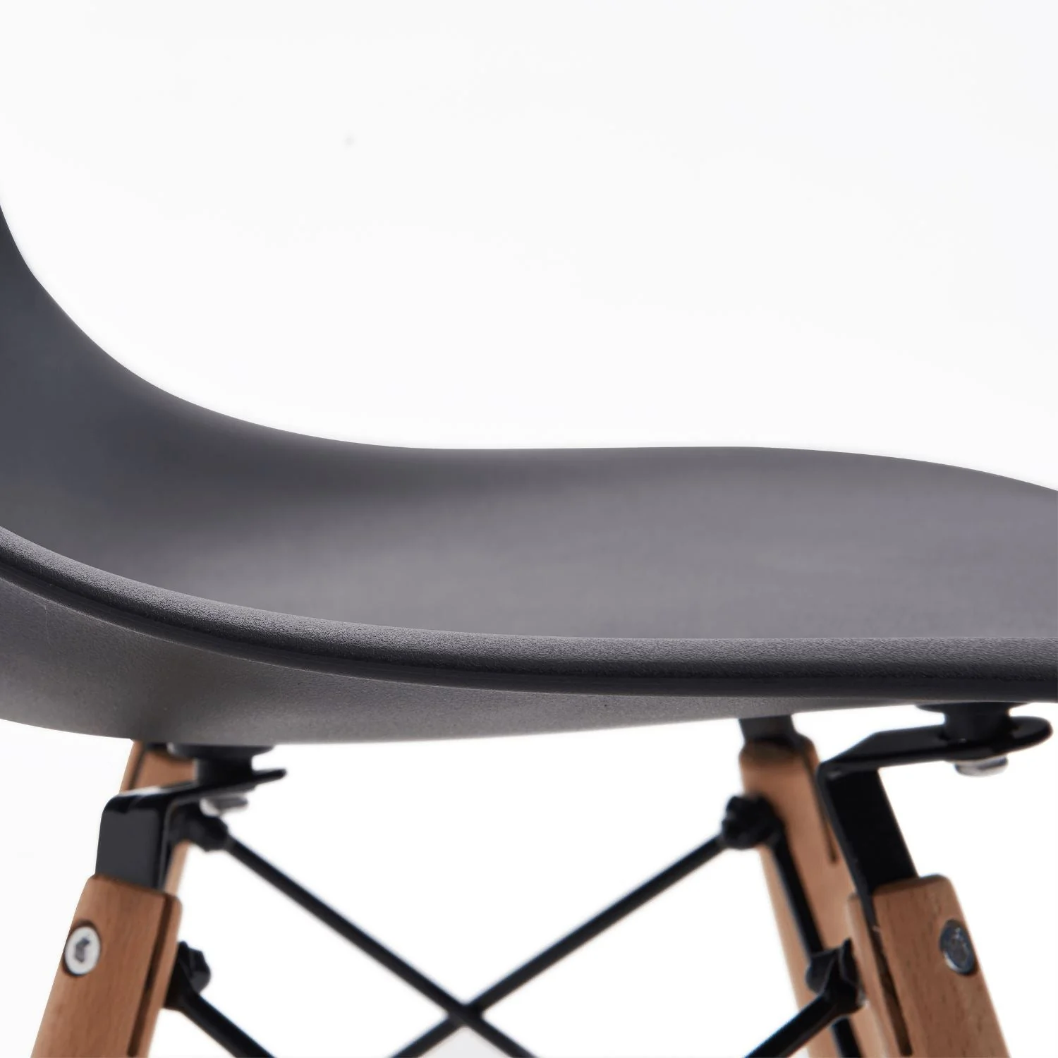 Valmes Chair - Set Of 4 - Image 17