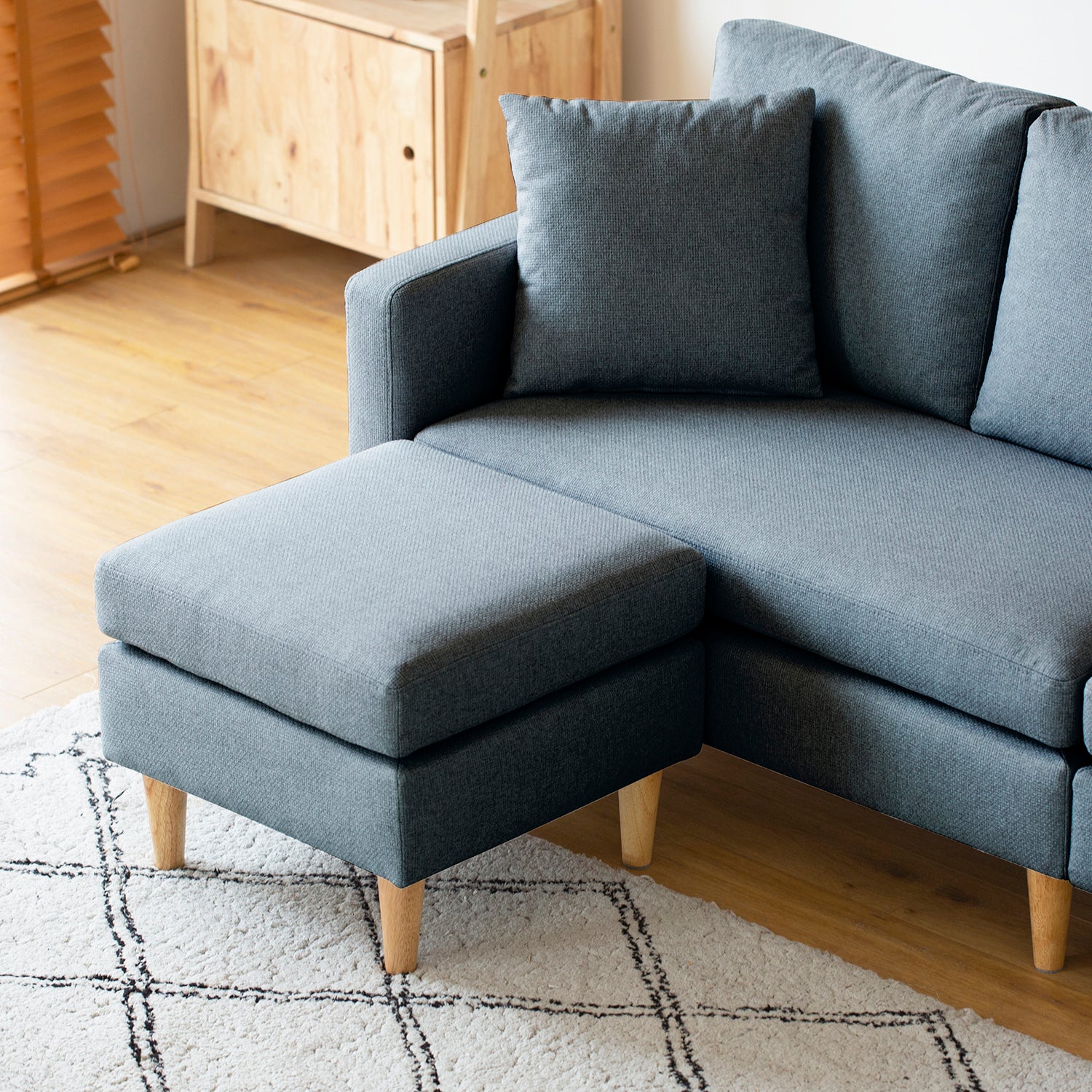 Valolam Compact Sectional - Image 5