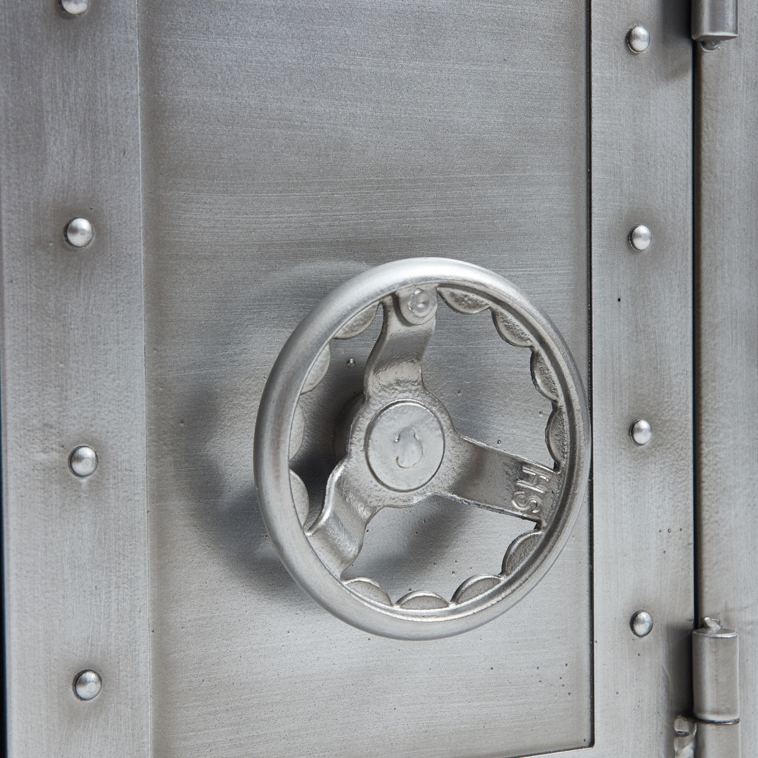 Vault Desk - Image 10