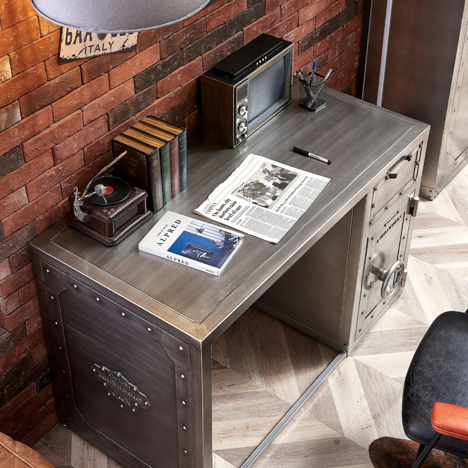 Vault Desk - Image 9